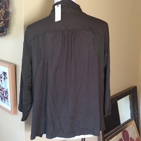 ANTHROPOLOGIE Size LARGE Army Green Buttonfront Blouse Stretch Cozy $68 NEW - Picture 4 of 8